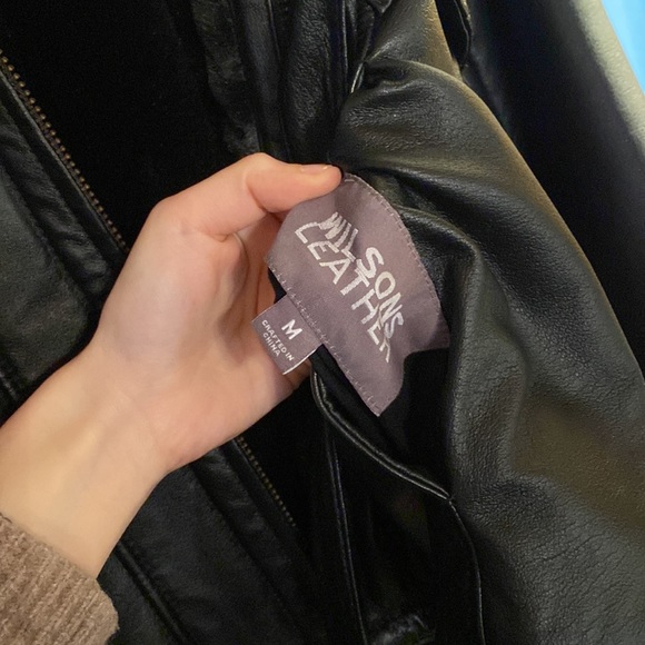 Wilson’s leather coat with fur liner - Picture 5 of 7